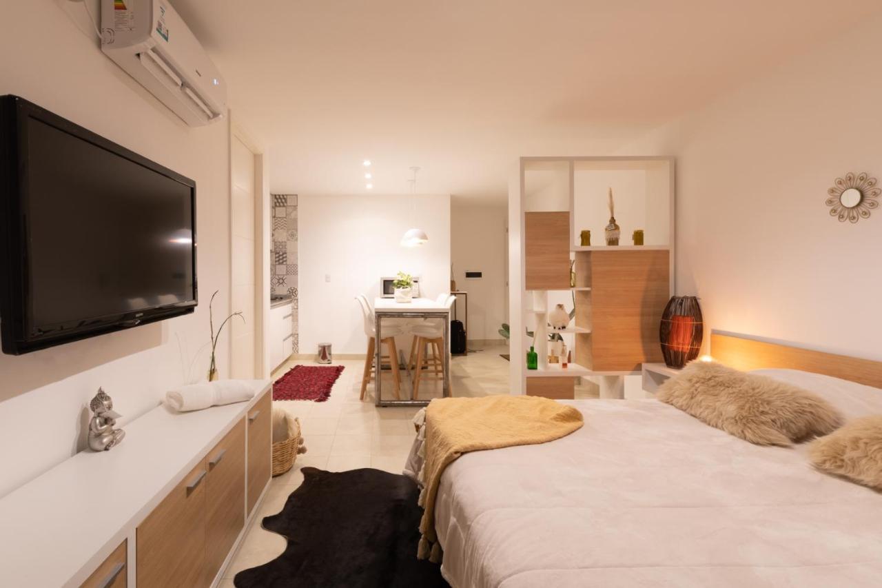 Cbmona Suites Villa Mercedes Εξωτερικό φωτογραφία