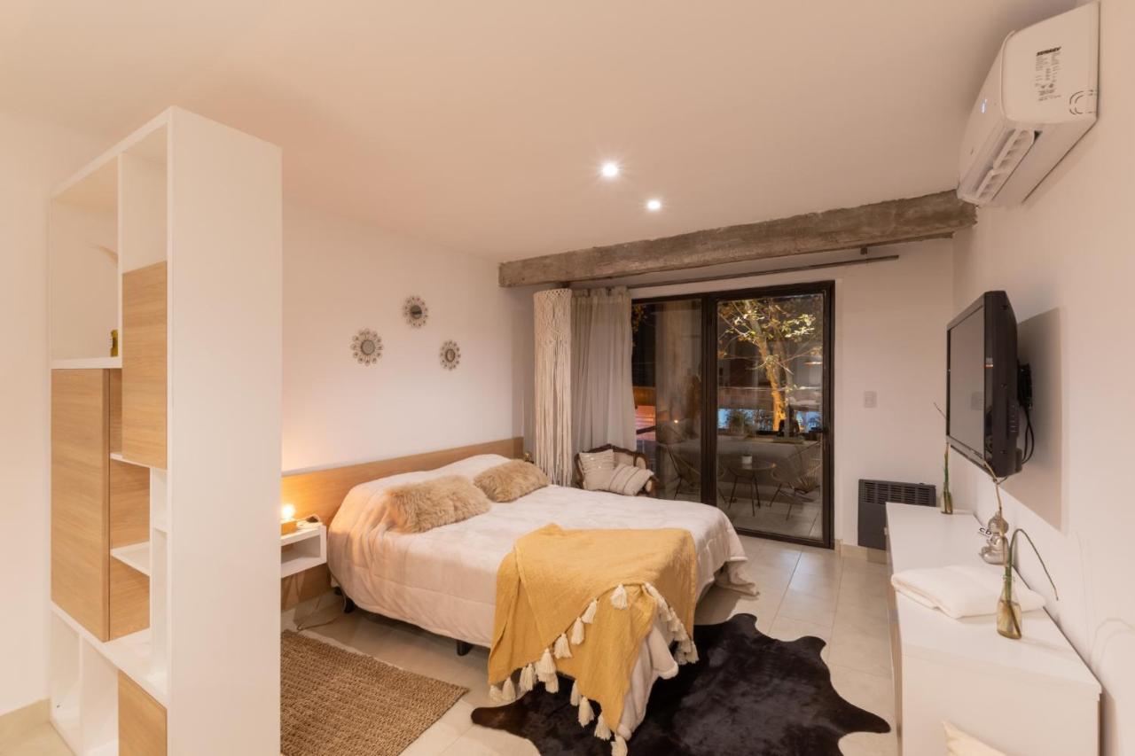 Cbmona Suites Villa Mercedes Εξωτερικό φωτογραφία