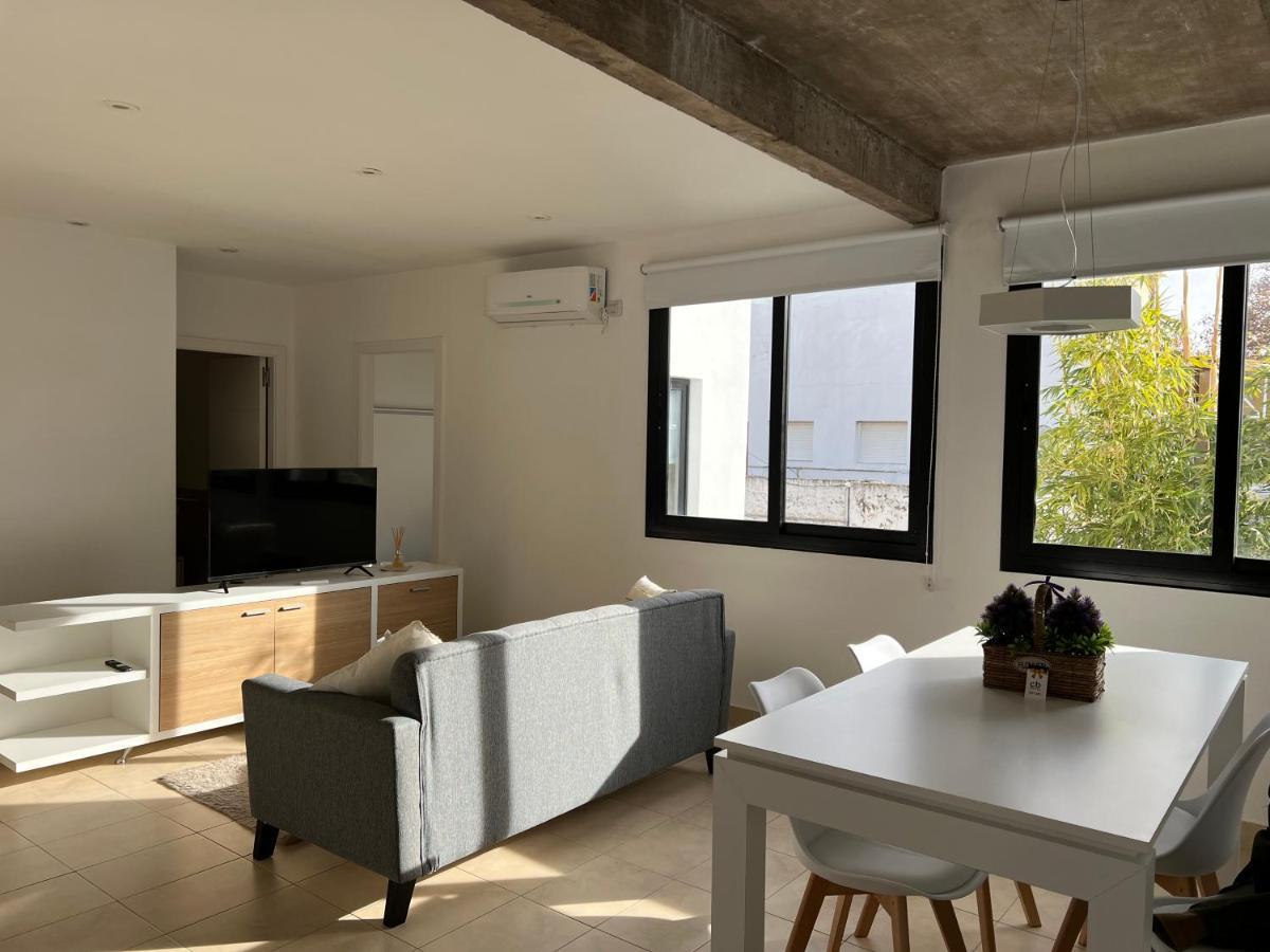 Cbmona Suites Villa Mercedes Εξωτερικό φωτογραφία